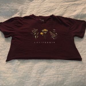 Size (Medium) maroon crop top!